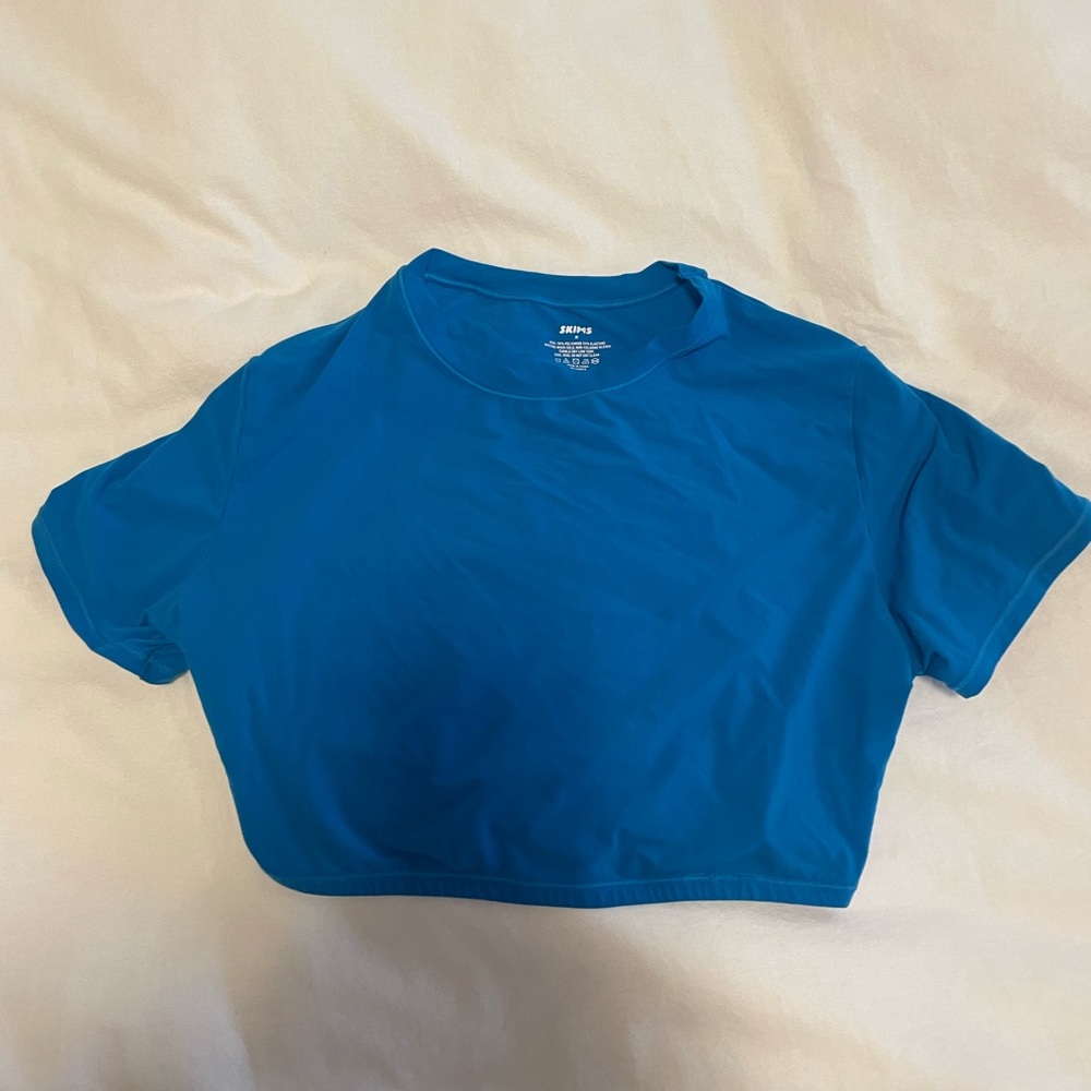 SKIMS CROP TOP